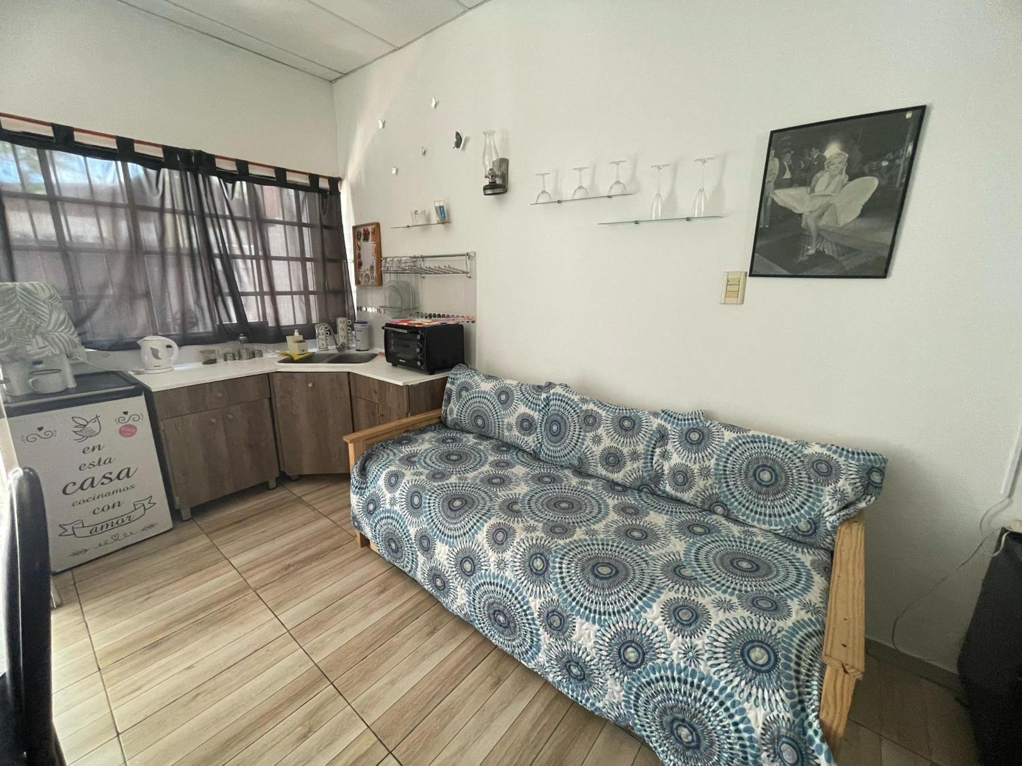 Ezeiza 2 Monoambiente Privado A 15 Minutos Del Aeropuerto Opcional Tranfer Desde Y Hacia El Aeropuerto De Ezeiza Las 24 Horas Pet Friendly Exterior foto